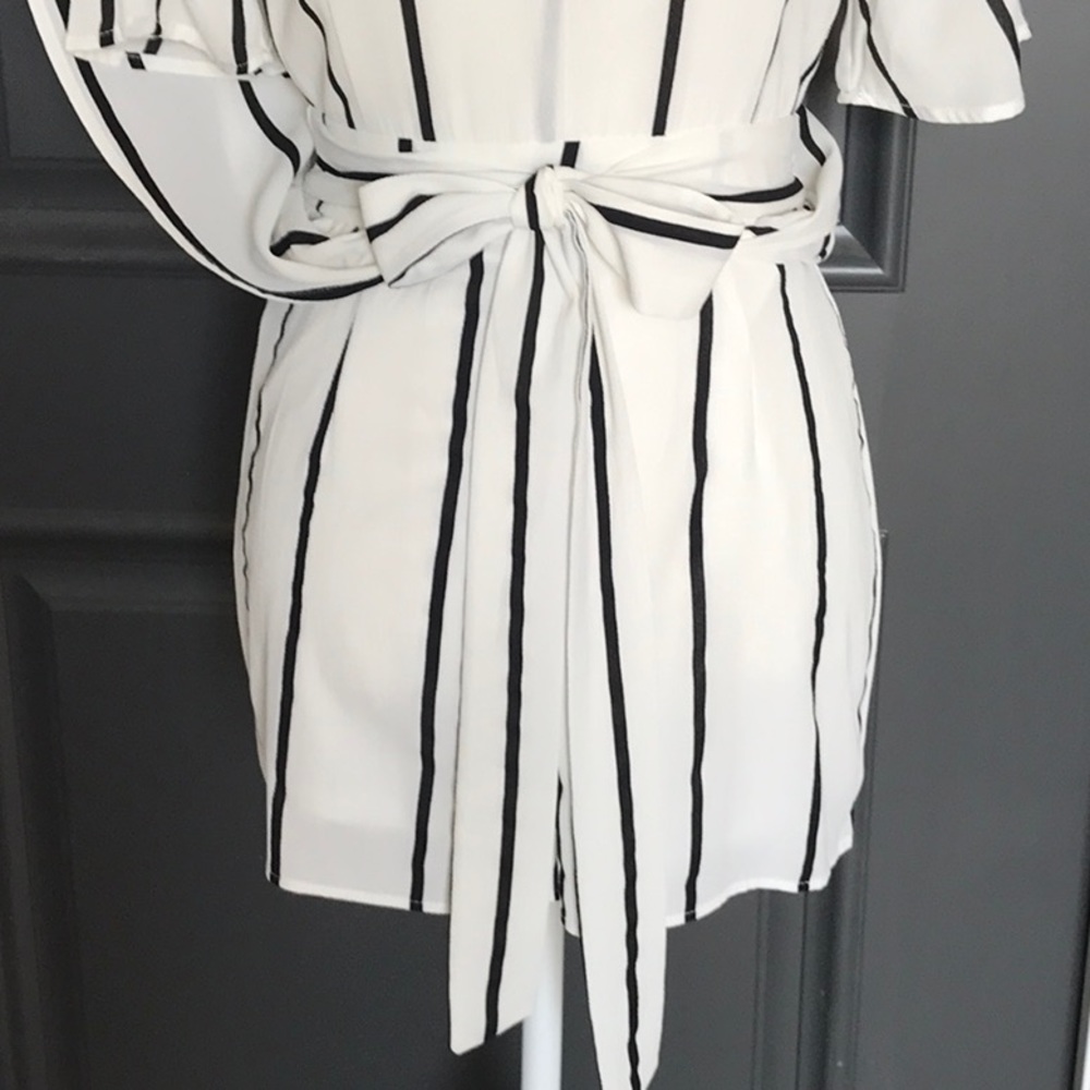 Jumpsuit - Picture 3 of 6